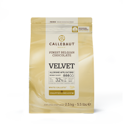 Chocolate cremoso e sabor intenso de leite - Chocolate Branco Velvet Callebaut 32%