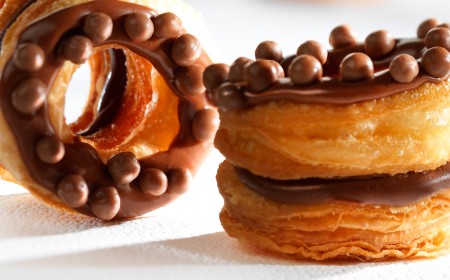 Çikolatalı crémeux'lu CHOCRO-DONUT™