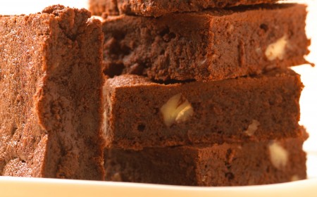 Brownie z čokolády a lískových oříšků