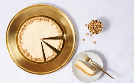 Gold chocolate cheesecake
