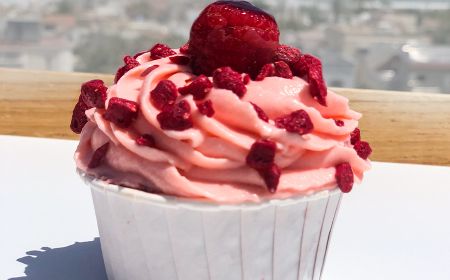 Ruby-Himbeer-Cupcakes