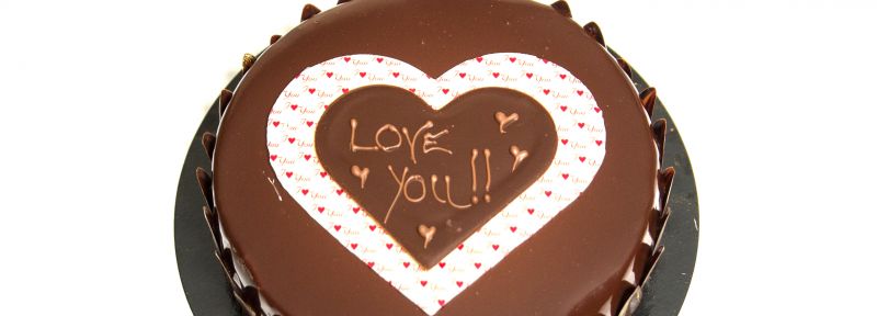 Chocolate plaques and chocolate writing