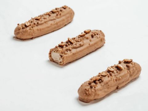 Demonstration video<span>Callebaut Gold Ice Cream Eclairs</span>