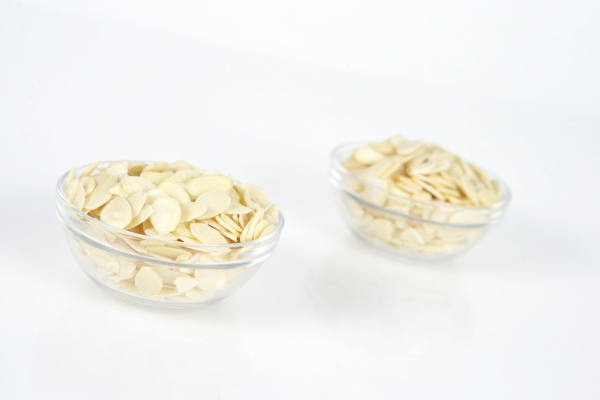 Almonds Sliced Blanched - 25# carton