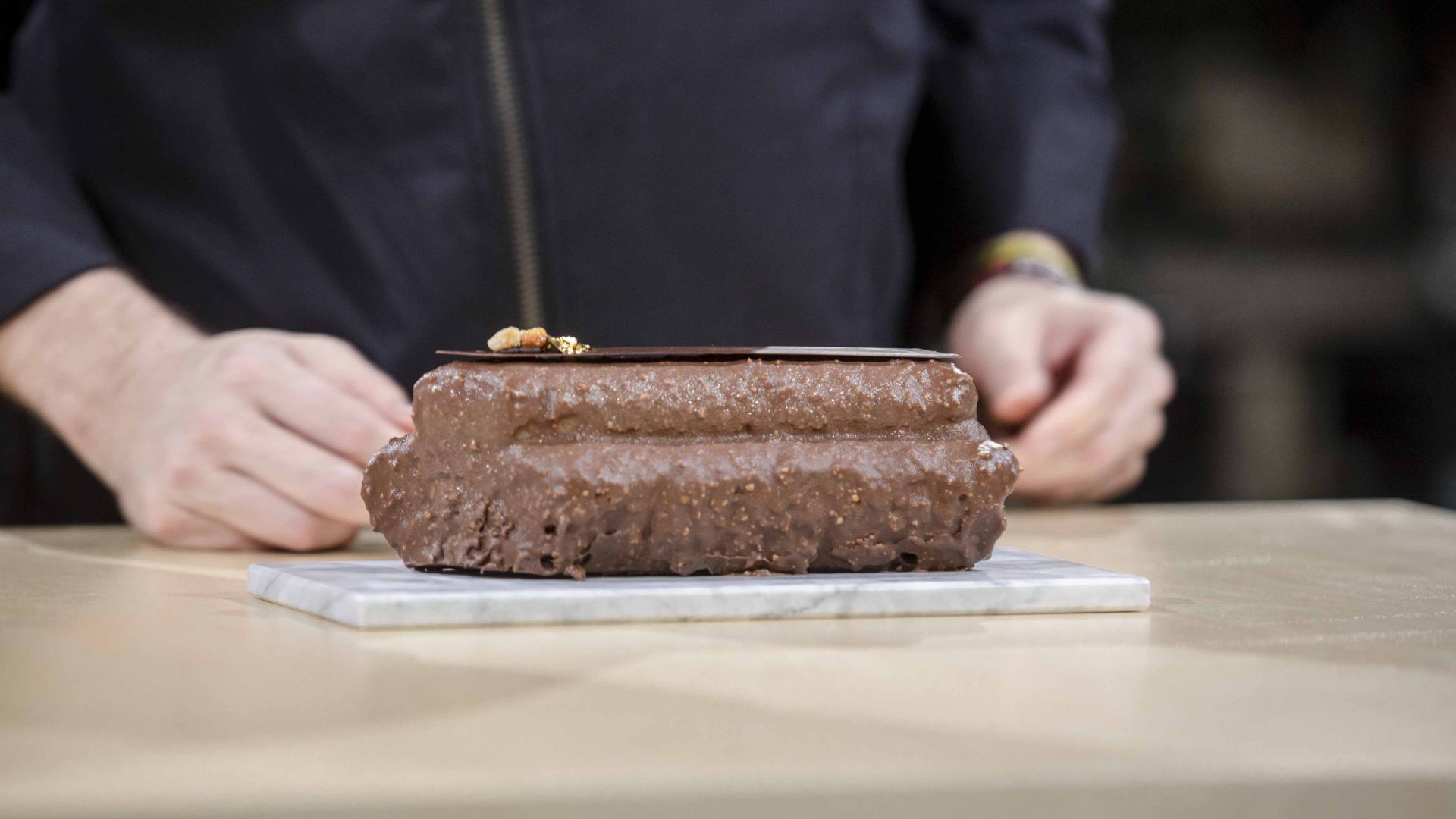 Chocolate – cydonia oblonga cake