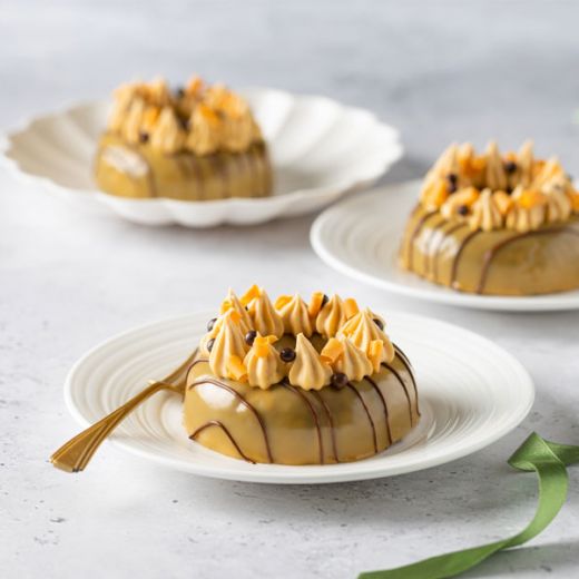 Gold Gingerbread Crowns