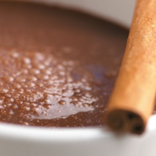 Skořicí kořeněná horká čokoláda