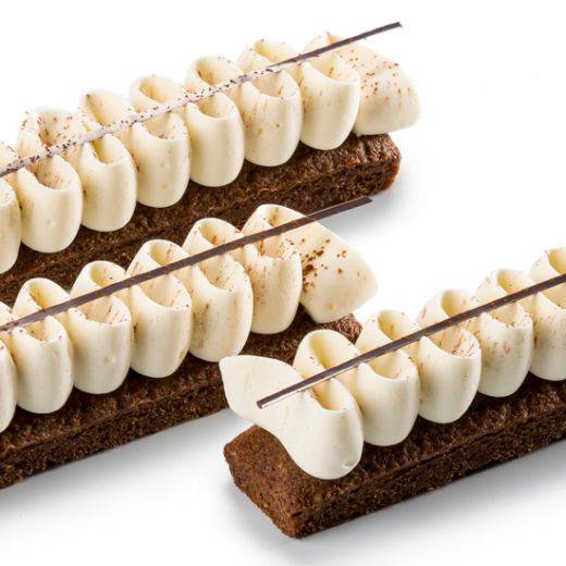 Chocolate sponge cake bar