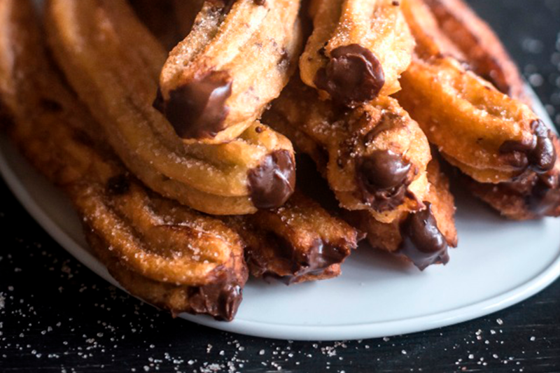 Churros Rellenos de Chocolate