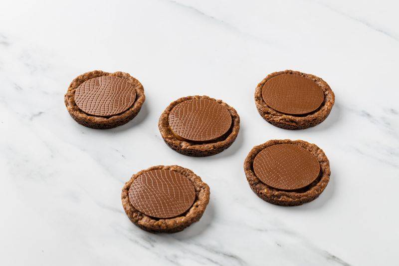 Chocolate Oat, and Raisin Caramel Biscuit