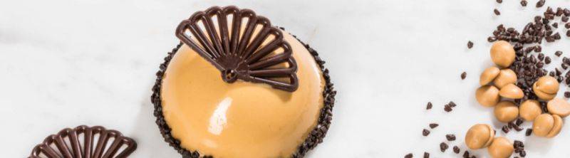 Gold hazelnoot bombe