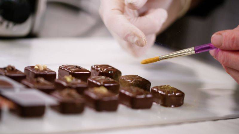 Decorating Enrobed Chocolate Bonbons