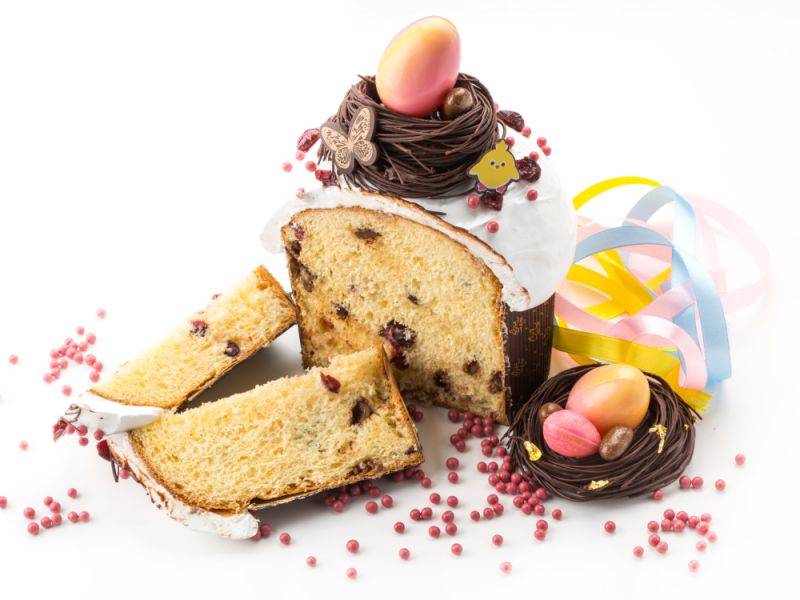 Кулич с апельсиновыми цукатами и шоколадом