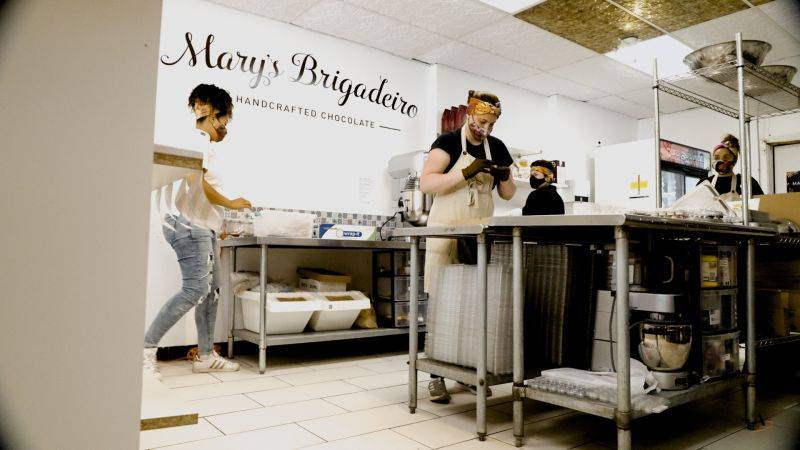 Home To Brick And Mortrar by Mariane Oliveira E03 Hiring and Training Staff