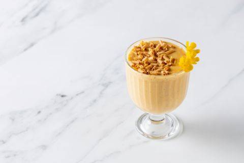 Demonstration video<span>Golden Apricot Cocktail</span>