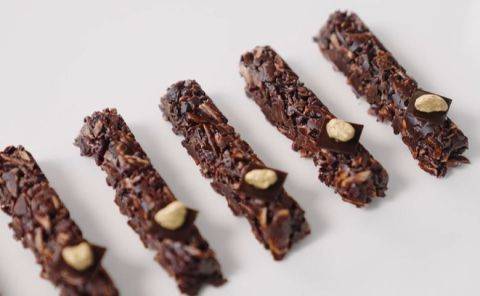 Demonstration video<span>Dark Chocolate Rochers</span>