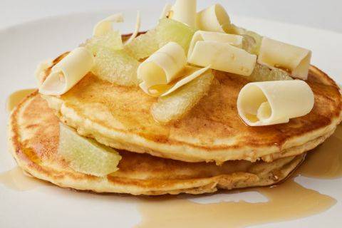 Demonstration video<span>White Chocolate Coconut Crunch Pancakes</span>