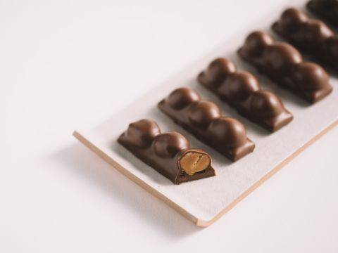 Demonstration video<span>The Three Brothers Enrobed Bonbons</span>