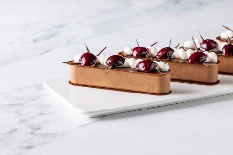 Demonstration video<span>Vegan Dark Chocolate & Cherry Cheesecake</span>