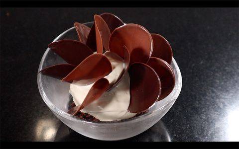 Demonstration video<span>Helado de praliné de avellanas y café</span>