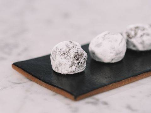 Demonstration video<span>Piped Rum Truffles</span>