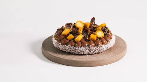 Demonstration video<span>Chocolate, Passion, and Mango Brioche Tropézienne</span>