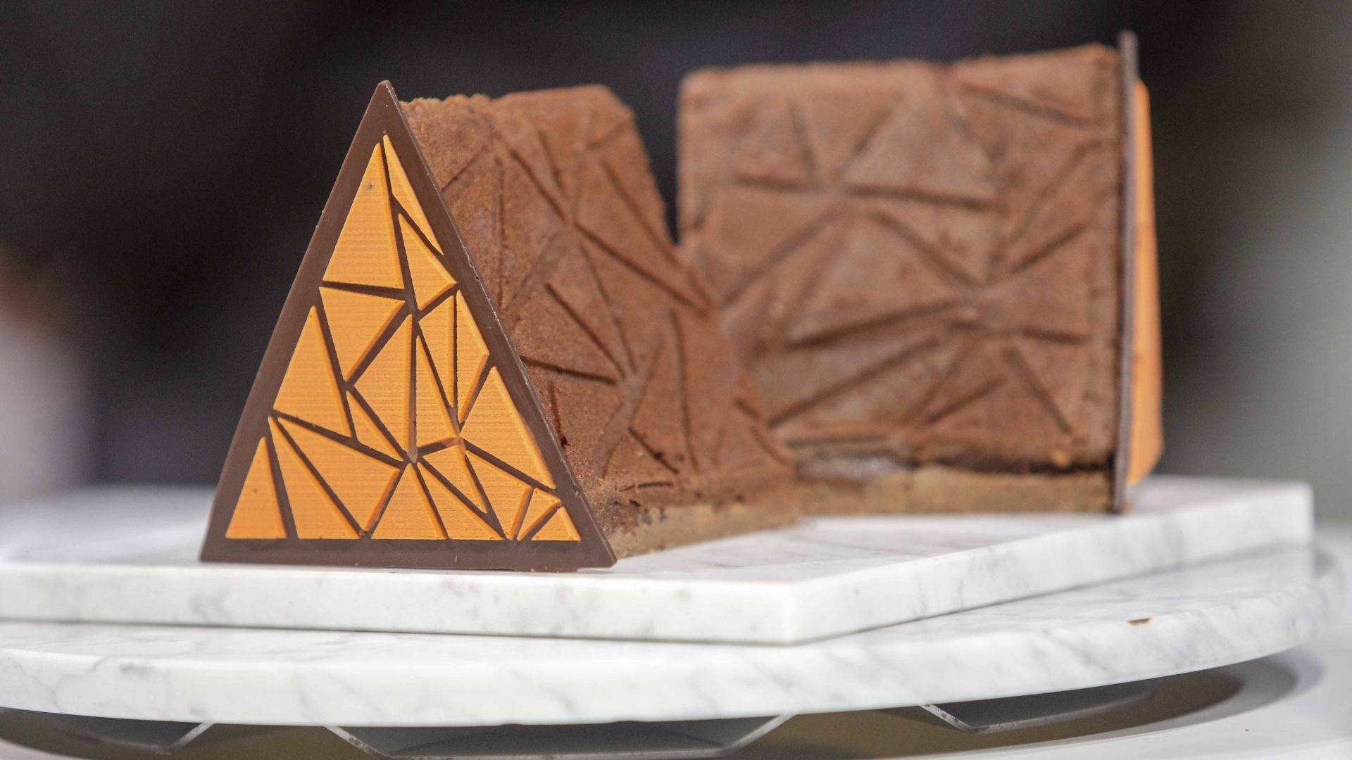 Ultraviolet pyramide