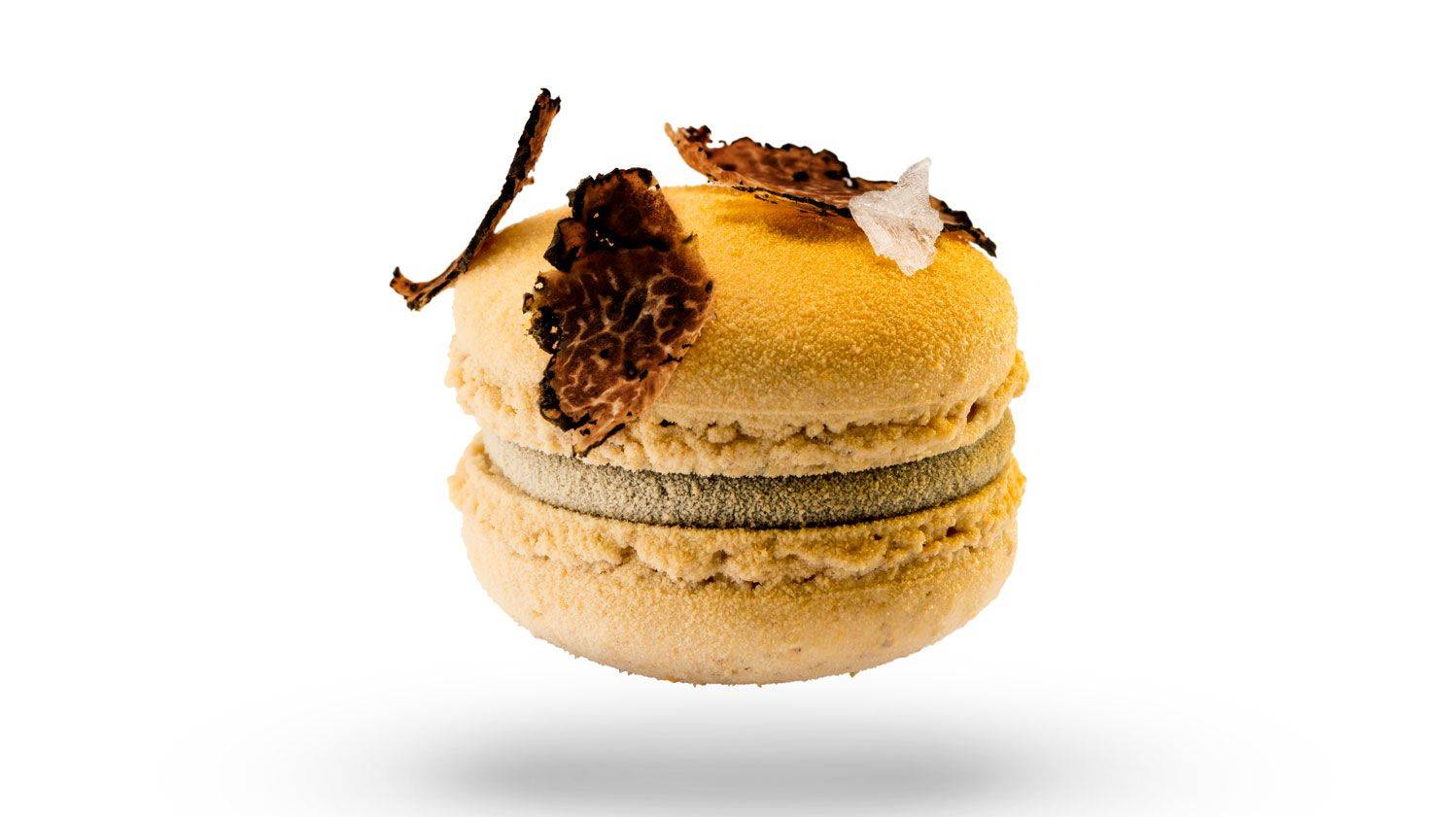 Truffle macaron (tuber Melanosporum)