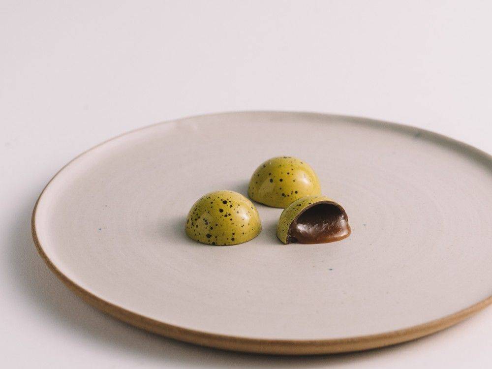 Green Apple Caramel Molded Bonbons