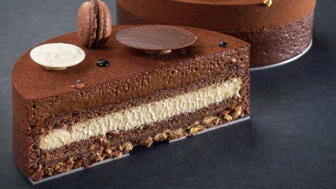 Entremets chocolat, avocat et tortilla