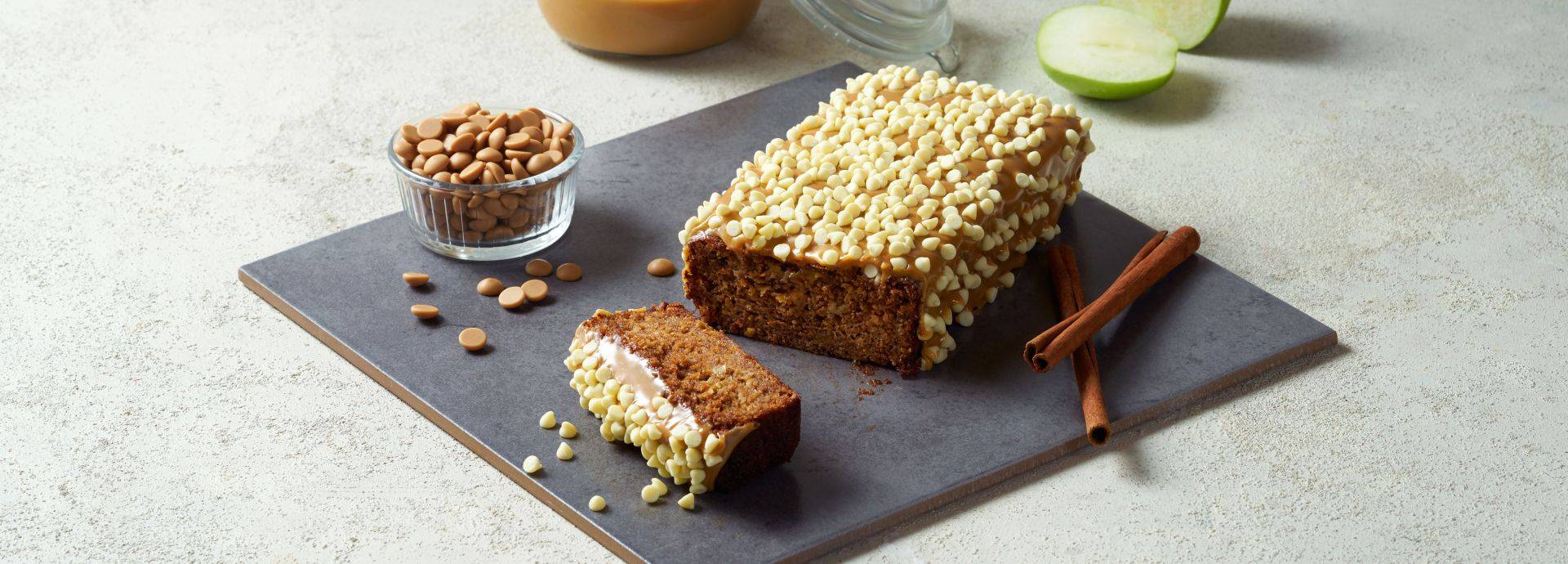 Cinnamon spiced apple cake with white chocolate and Gold ganache