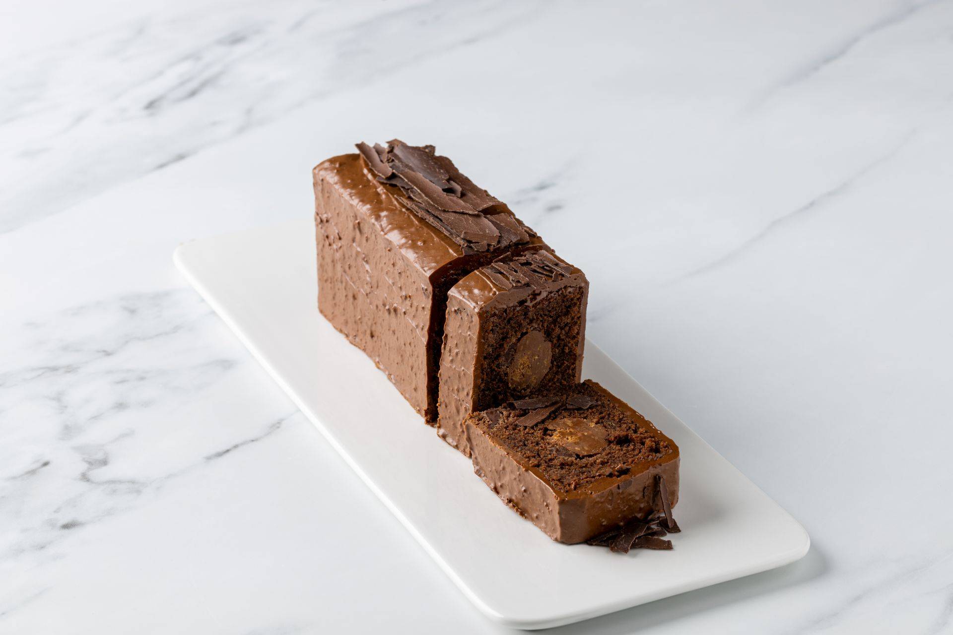 Dark Chocolate and Banana Travel Cake