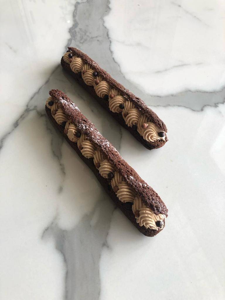 Hazelnut & milk chocolate eclair