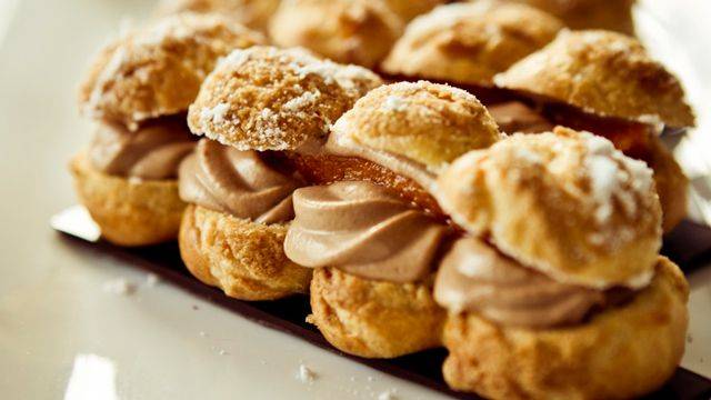 Éclair Chantilly Alunga™ et gelée d’argousier