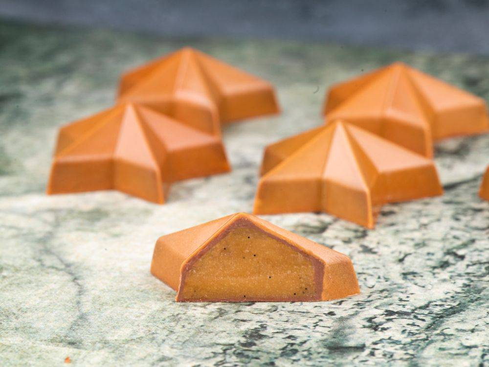 Корпусная конфета «Арахисовая звезда»