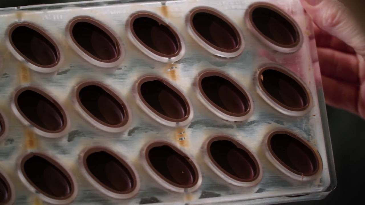 How to make moulded chocolates