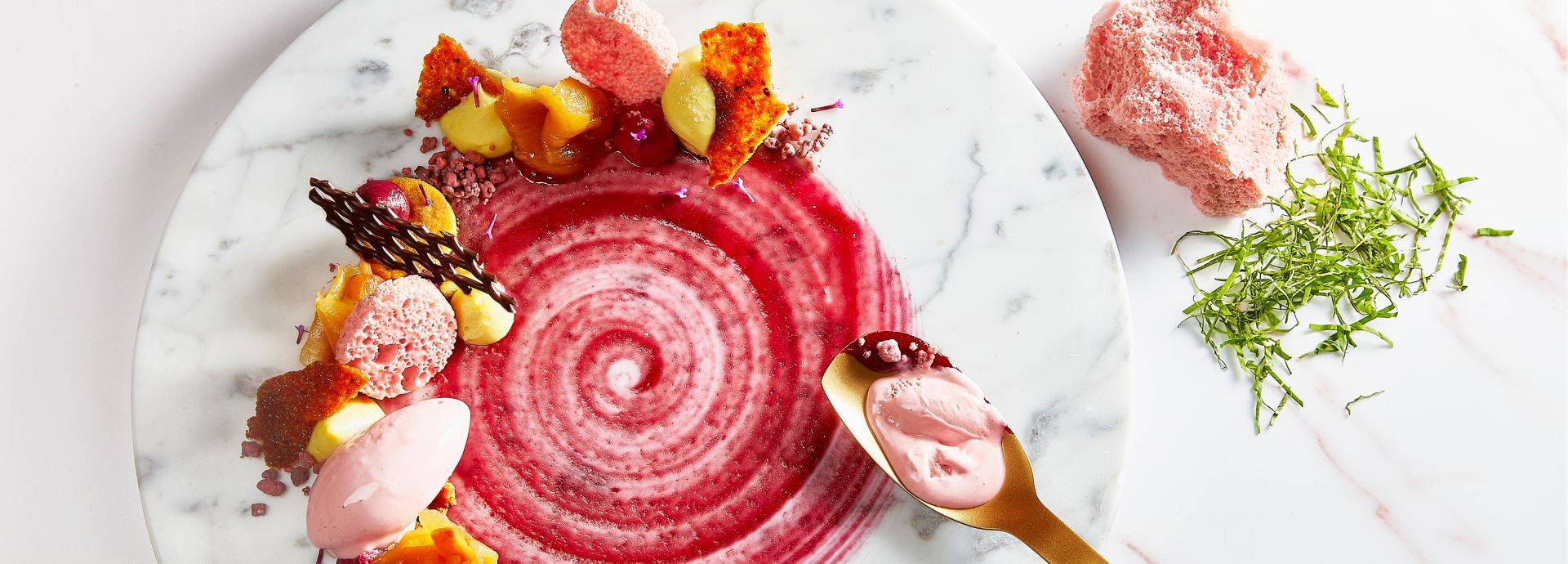 Dessert al piatto ruby
