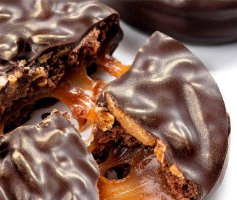 Cocoa and Praline Caramel Breton Sablé Biscuit