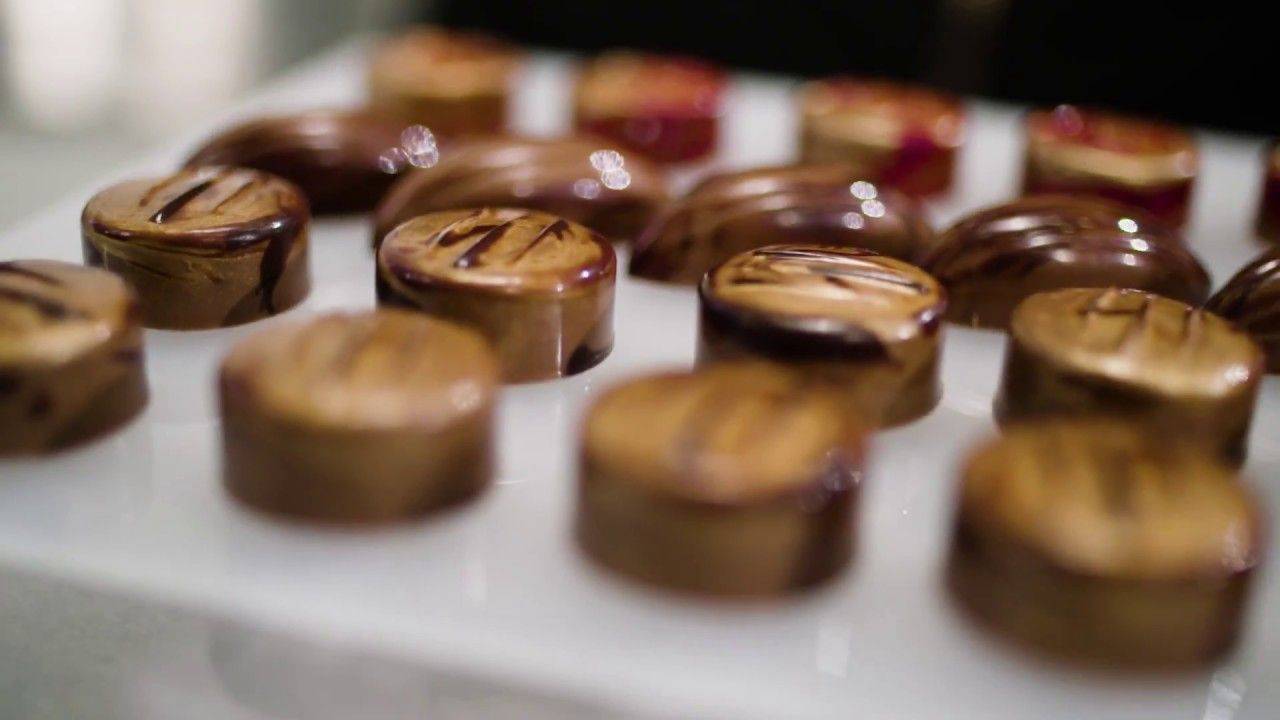 How to make chocolate glaze with cocoa powder