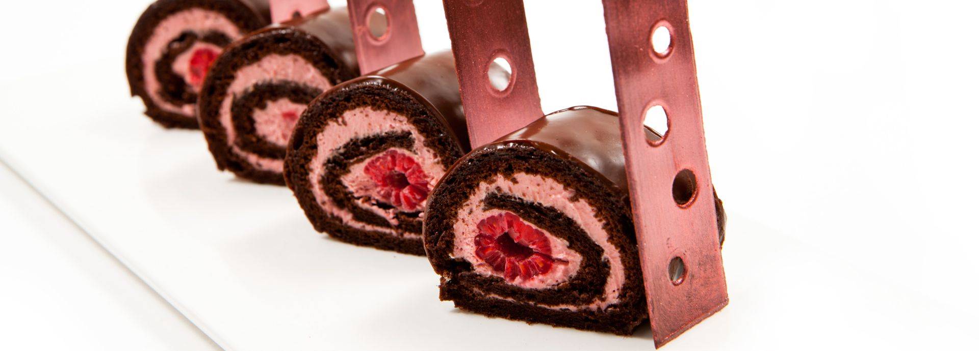 Chocolate and raspberry roulade