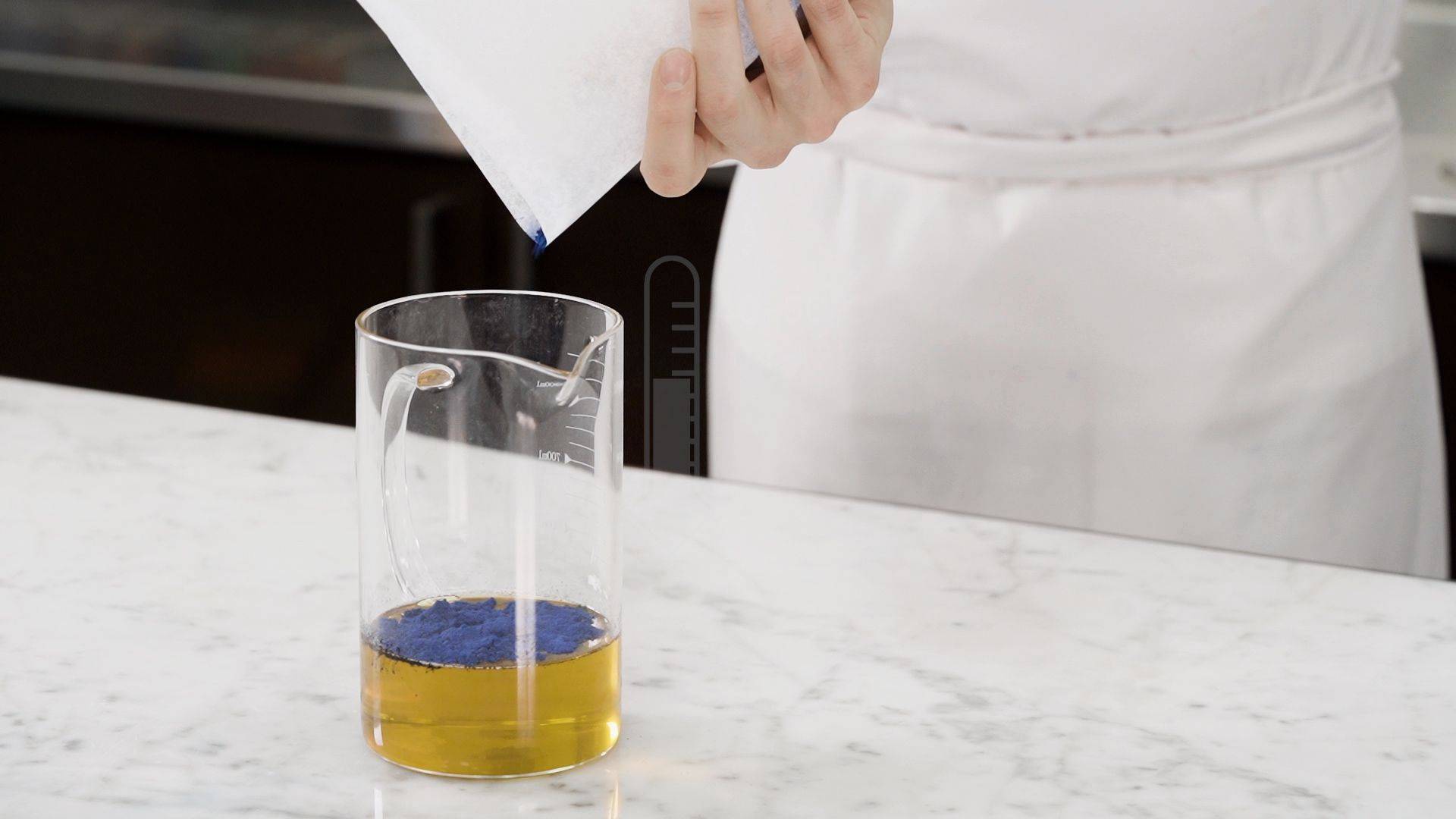 Using Colored Cocoa Butter: How to Color Cocoa Butter