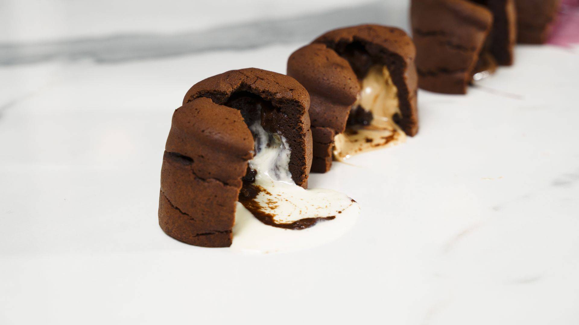 5 Colors Lava Cake