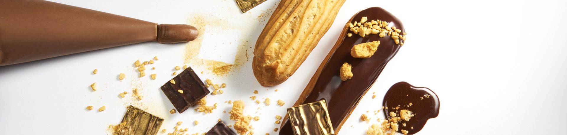 Dunkles Schokoladen Eclair