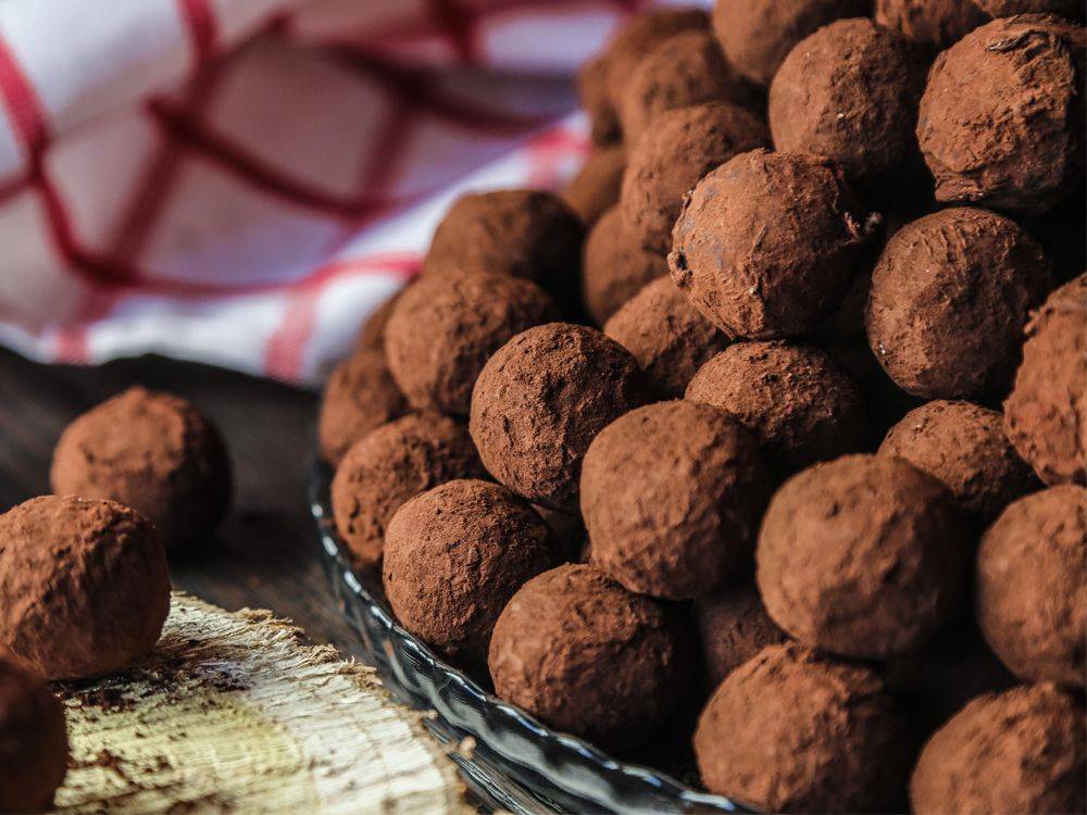 Trufas de Caramelo Salgado e Avelã