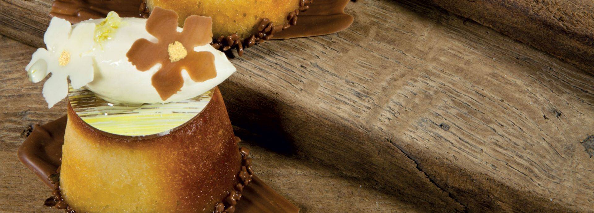 Yeast batter cake soaked with crème de cocoa liqueur