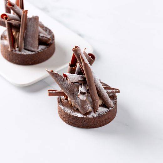Demonstration video<span>Milk Chocolate and Hazelnut Ganache Tart</span>
