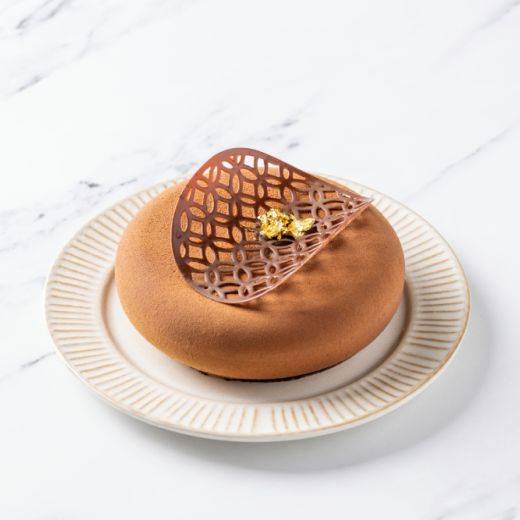 Demonstration video<span>Milk Chocolate & Caramelised Apple Entremet</span>