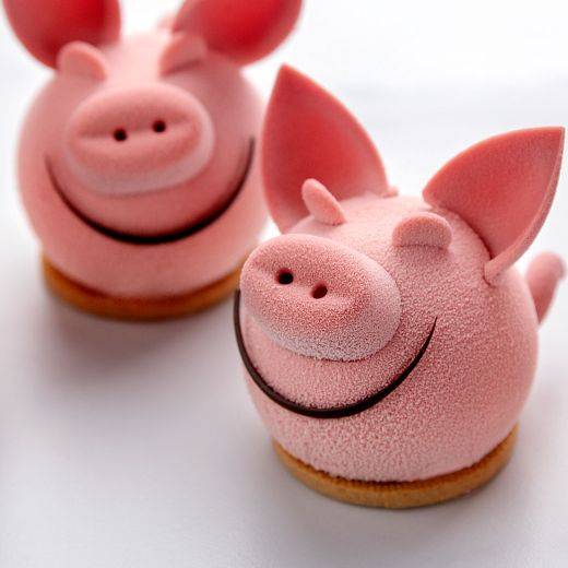 Bejeweled Pig
