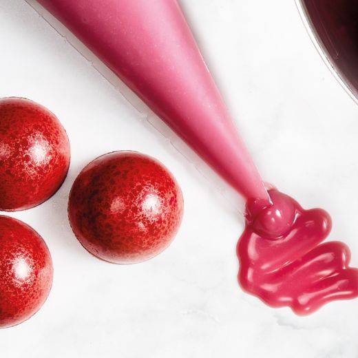 Ganache for moulded pralines with ruby rb1