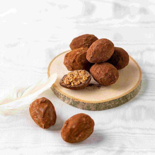 Demonstration video<span>Chocolate Egg Shaped Truffles</span>